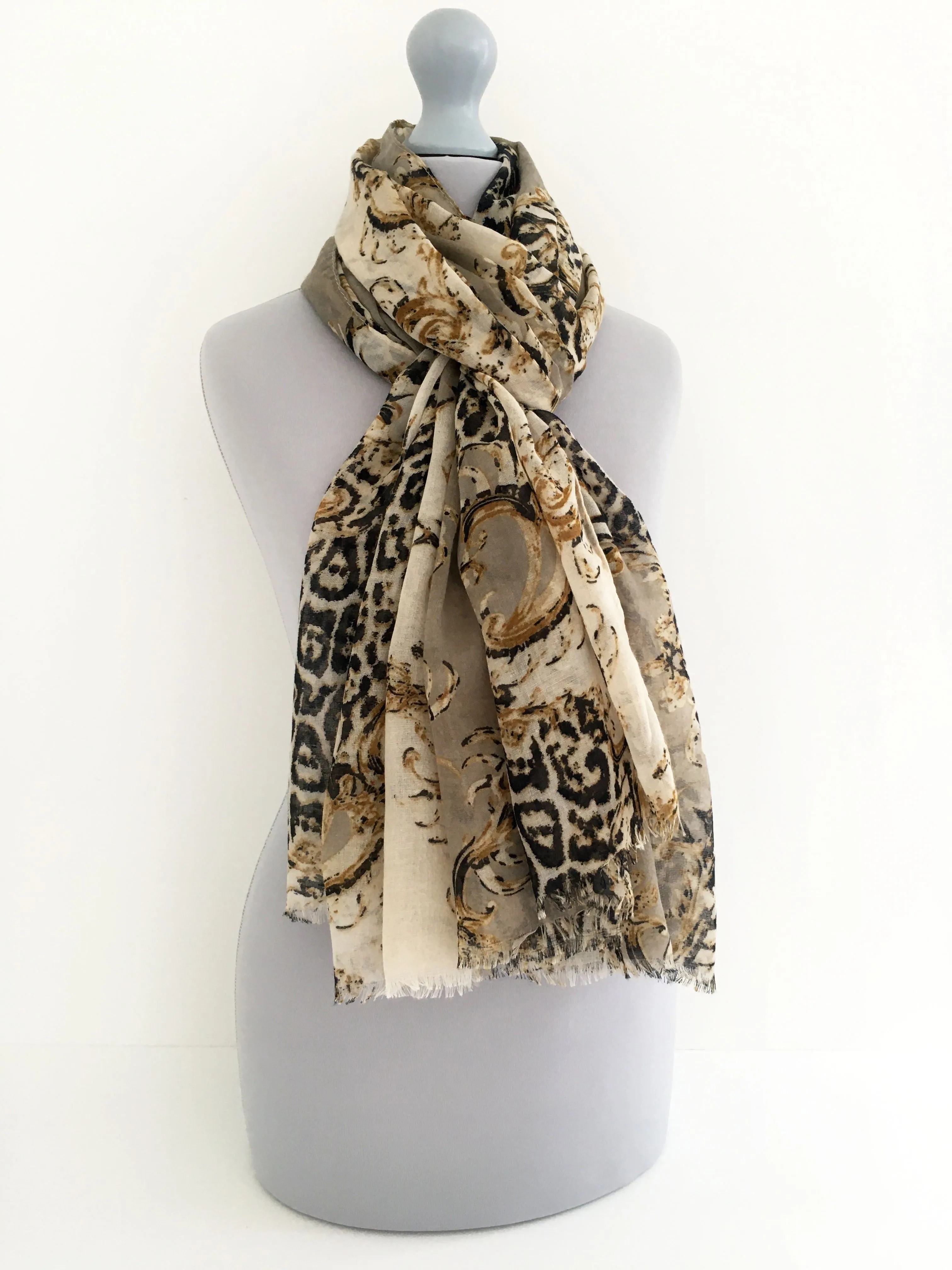 LARGE CREAM VINTAGE LEOPARD PRINT SHAWL SCARF