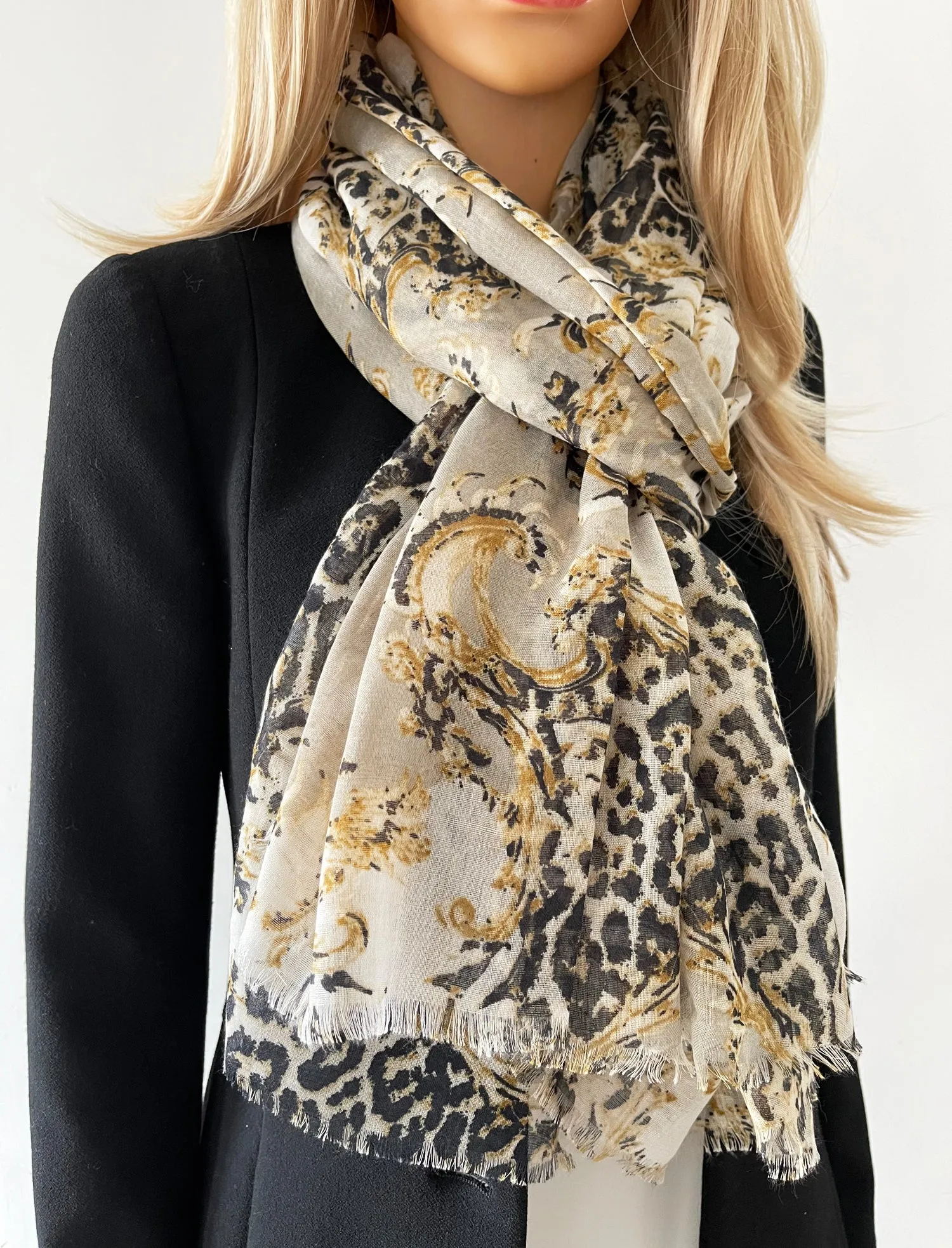 LARGE CREAM VINTAGE LEOPARD PRINT SHAWL SCARF