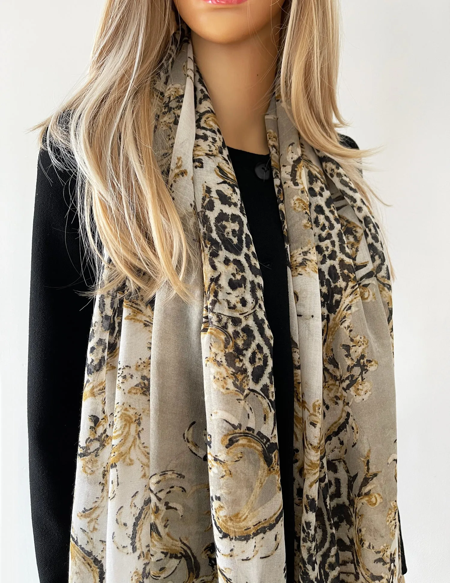 LARGE CREAM VINTAGE LEOPARD PRINT SHAWL SCARF