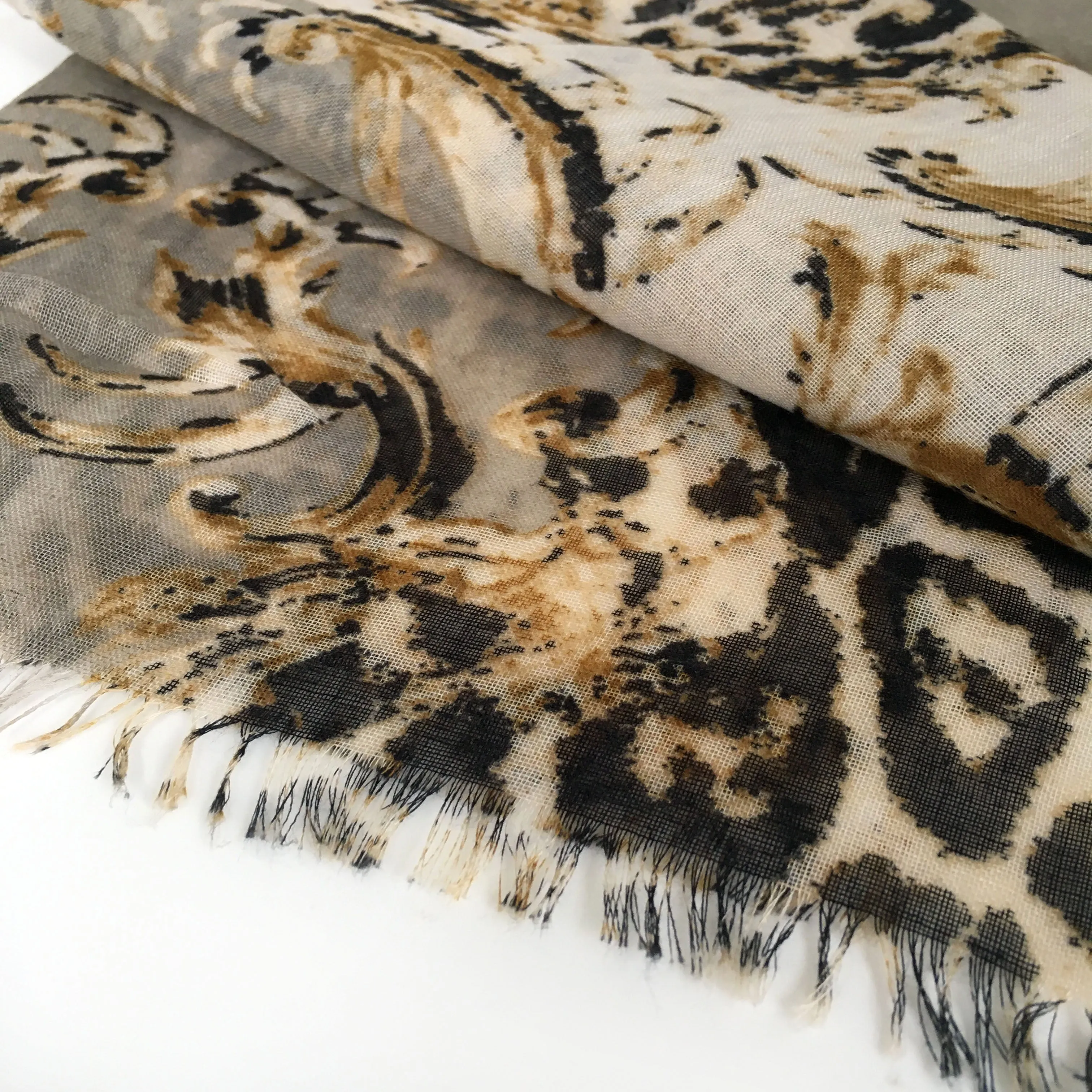 LARGE CREAM VINTAGE LEOPARD PRINT SHAWL SCARF