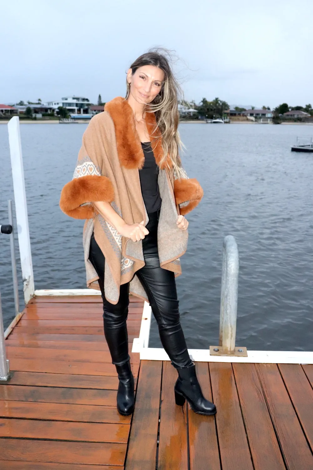 Valle Nevado Luxe Faux Fur Coat in Caramel